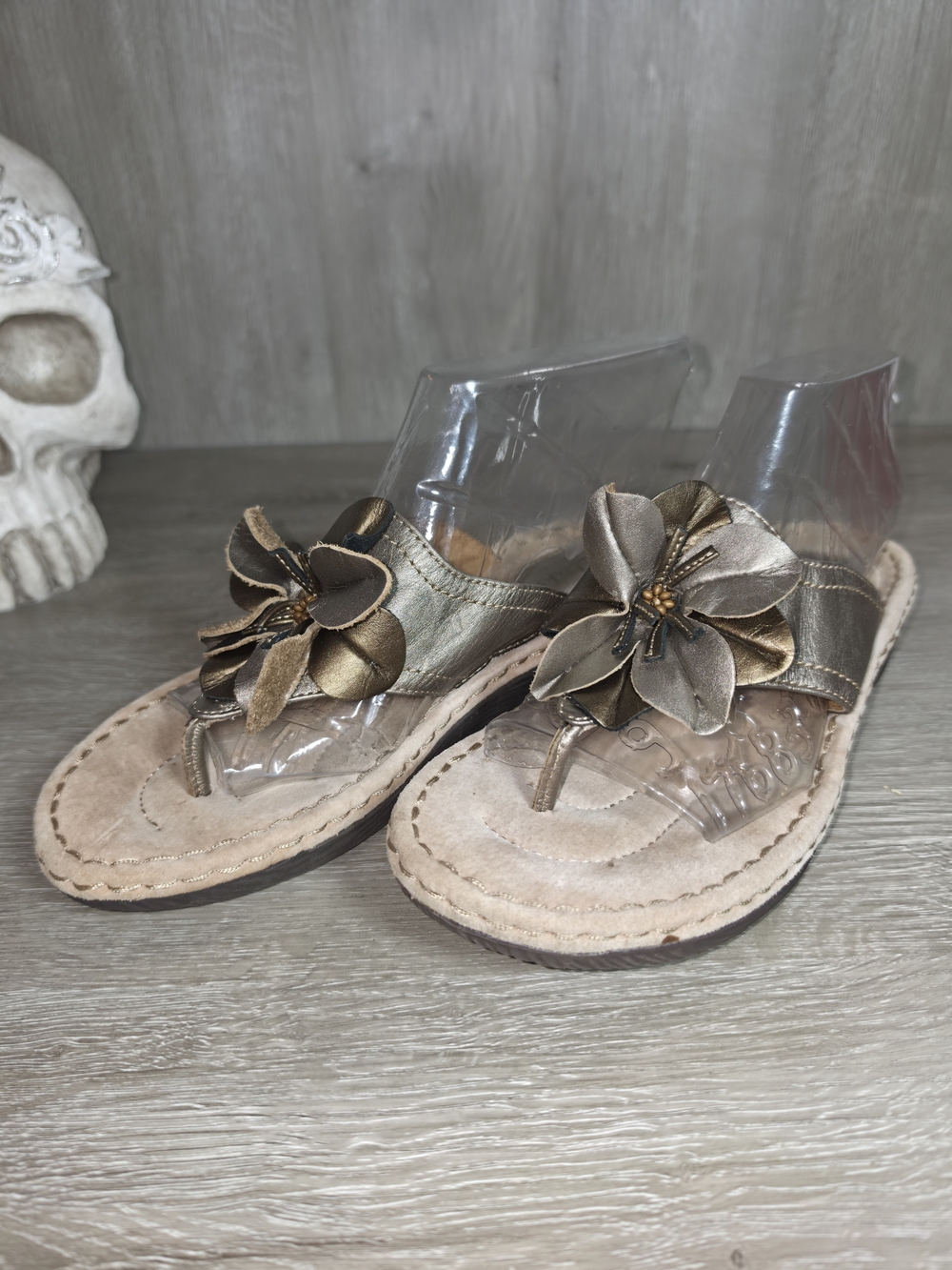 Clarks Artisan Larina Samba Metallic Bronze Leather Wedge Thong Sandals Women 9M